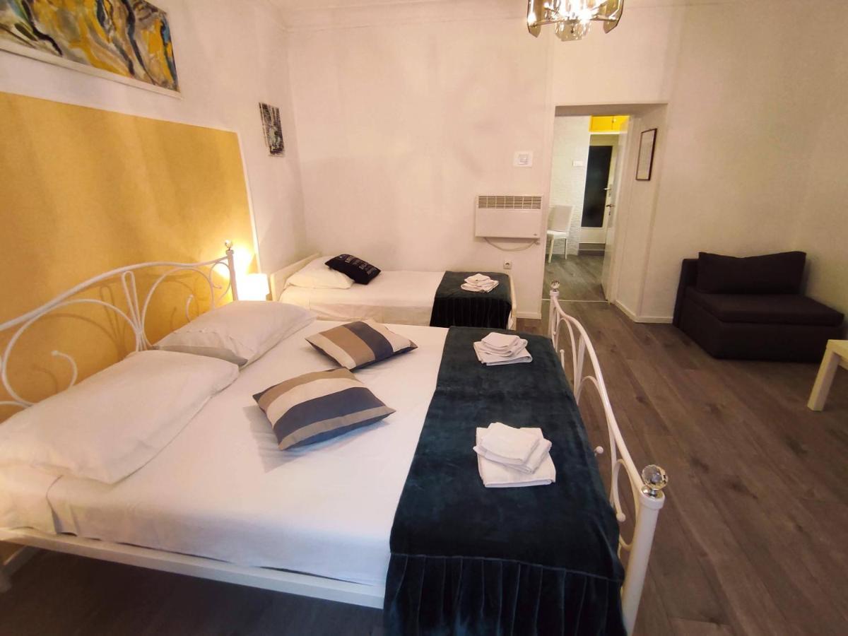 Apartman Plasse Rijeka Exterior photo